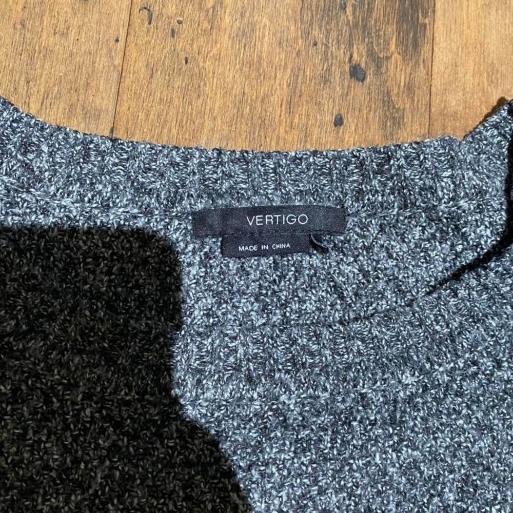 Vertigo Marled Knit Side Zip Sweater One size - Picture 2 of 5